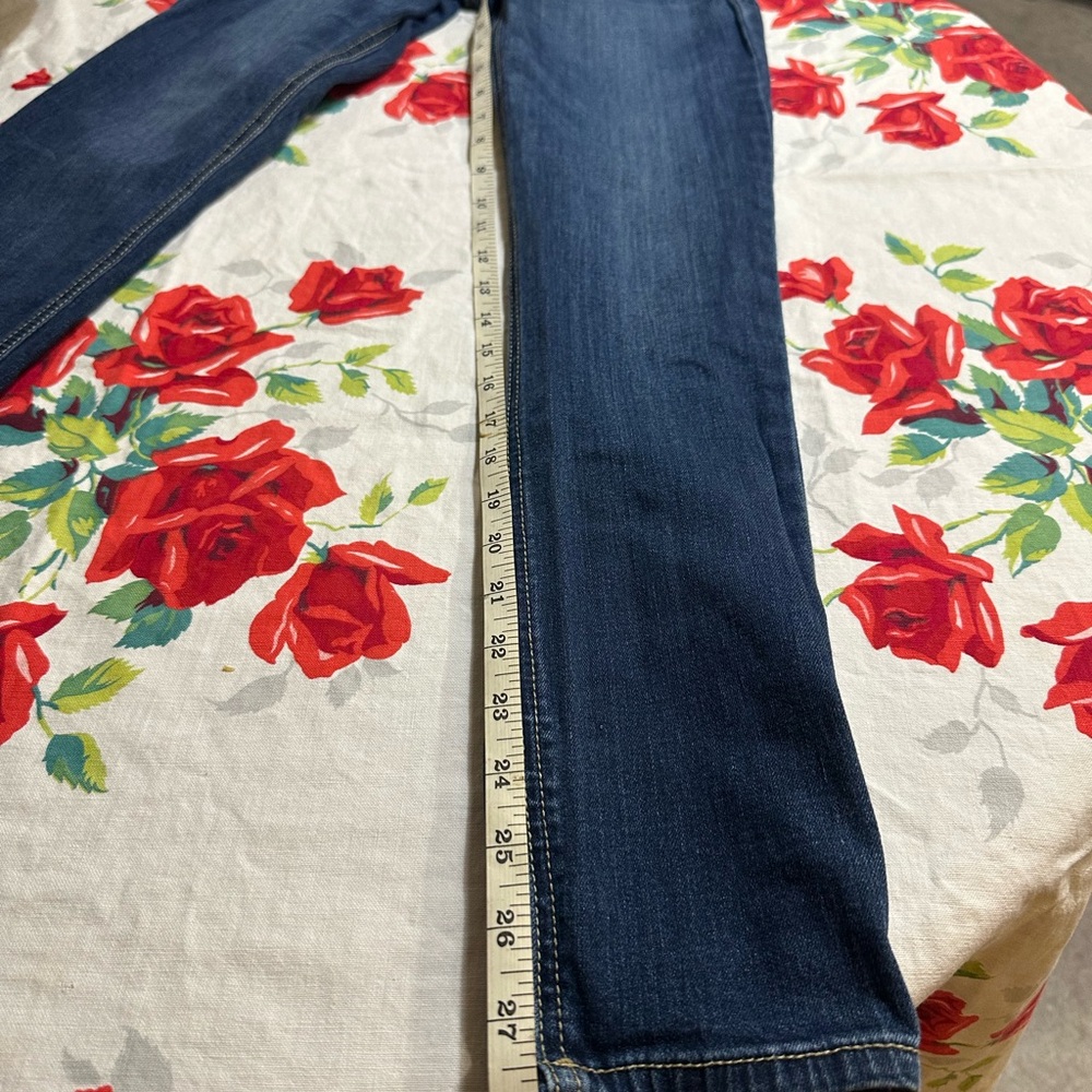 Hollister Women's size W25 L29 Dark Blue Jean low rise skinny straightleg button